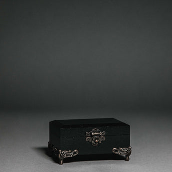 Black jewelry box for alternative wedding style