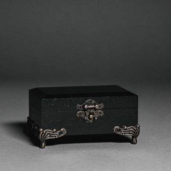 Black wedding ring box with legs – gothic ceremony style